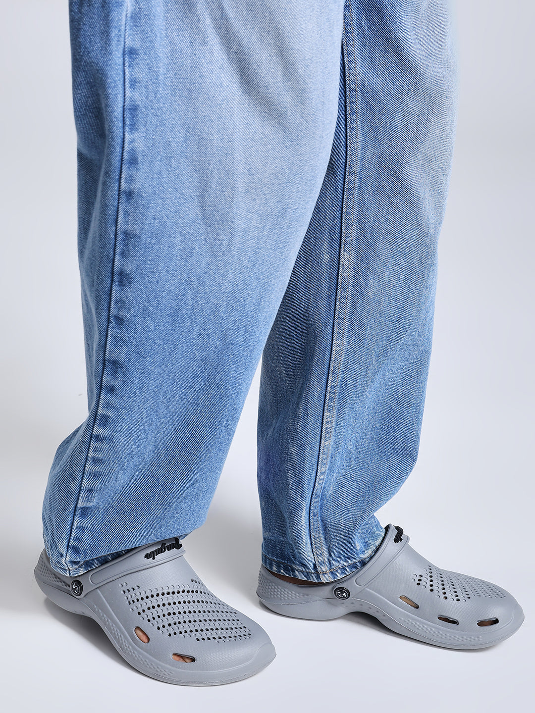 Penguin Glide Grey